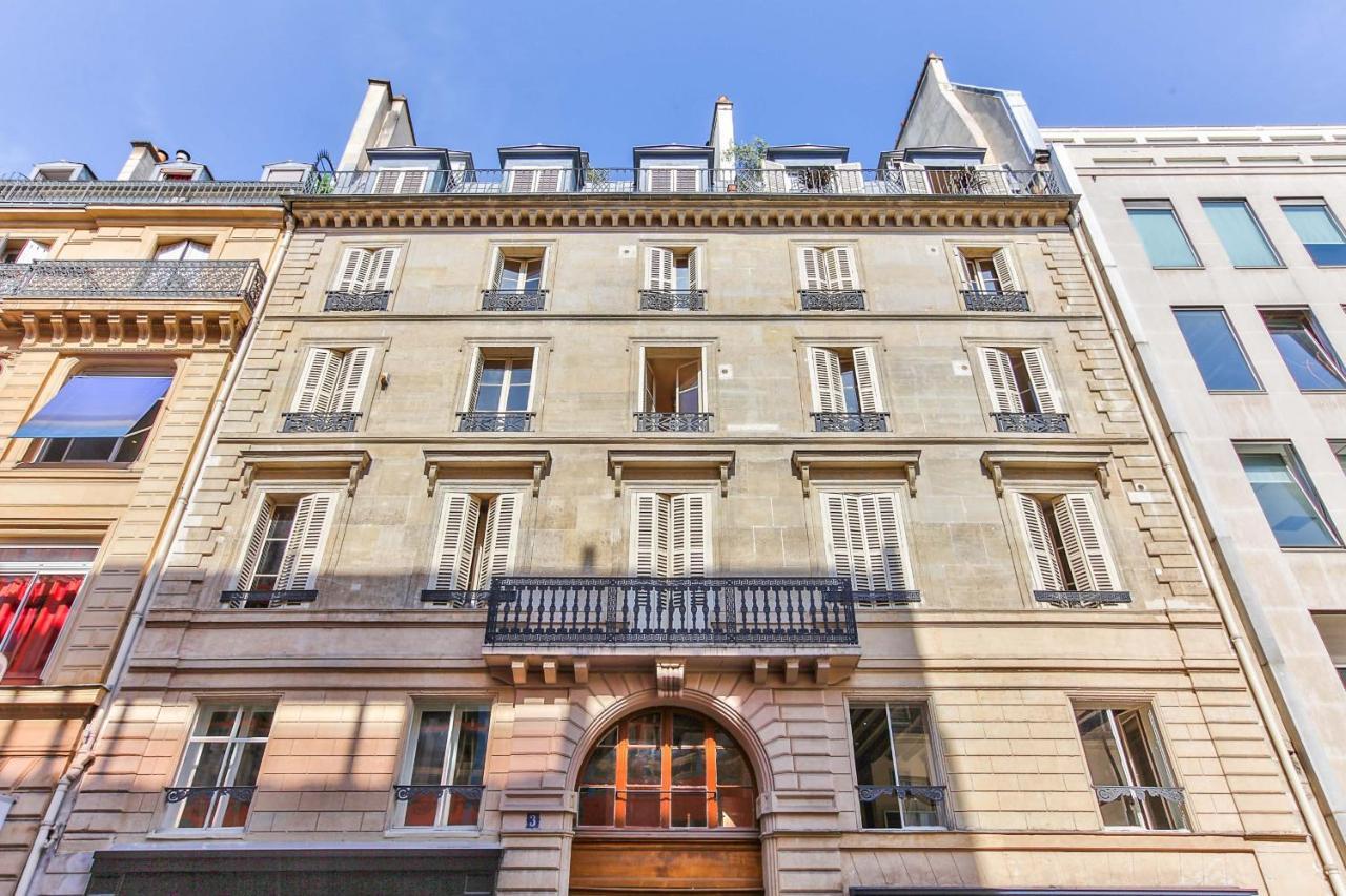 43- Parisien Flat Boulevards Buitenkant foto